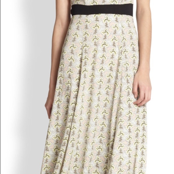 Gorgeous Maxi Dress - Picture 3 of 8